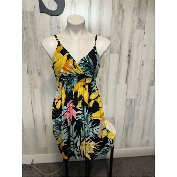 Summer dress - Picture 4 of 6